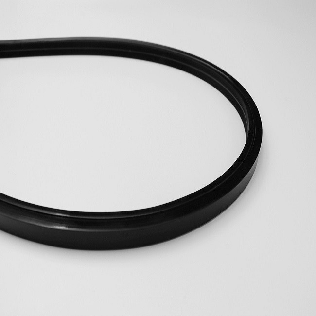 Black Silicone LED Neon Rope Flex Light IP67 WHT 2700K 24V 1615mm