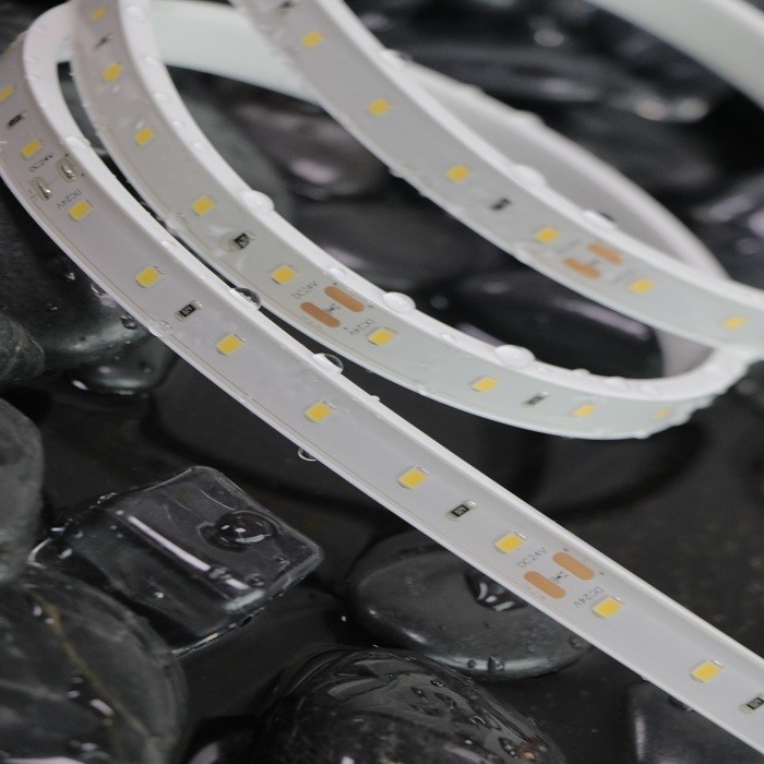 Underwater 3000K 2835 SMD LED Strip Light High Lumen Effciency Ra90